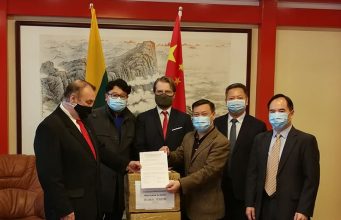 Pagalbos ranką ištiesė Kinijos ambasada