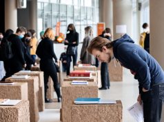 Vilniaus knygų mugėje skelbiami geriausi: premijos, apdovanojimai, metų knygų rinkimai ir galimybė kurti filmus