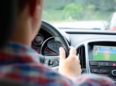 Numatyti nauji reikalavimai pavežėjams, taksi vairuotojams, vežimo organizatoriams ir taksi dispečerinėms