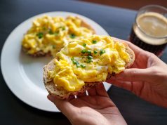 Plakta kiaušinienė bus lyg aksominė ir ypač puri