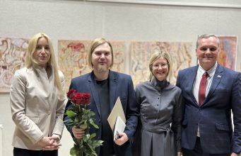 Vl. Šlaito literatūrinė premija šiemet įteikta kraštiečiui Vainiui Bakui