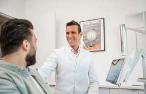 Kaip pasirinkti odontologą, kuriuo galima pasitikėti ilgą laiką?