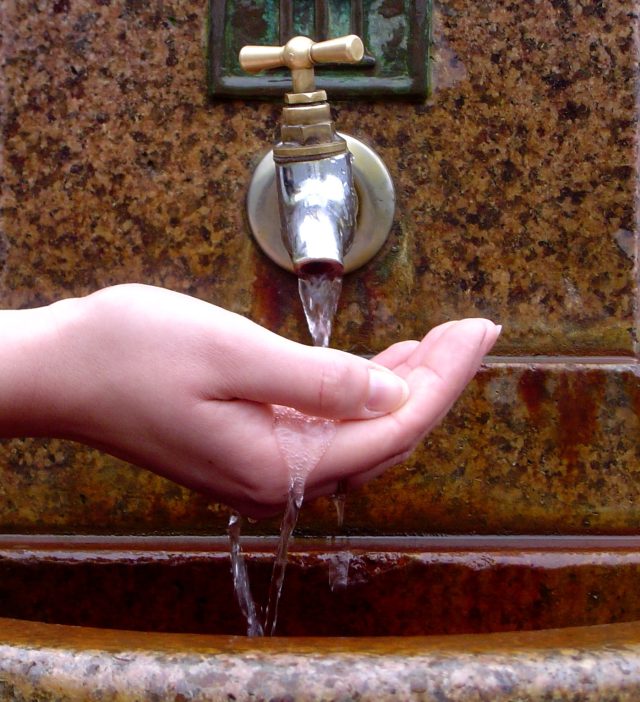 water-from-spring-1426253