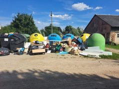 Taujėnų seniūnija primena: atliekų aikštelės – ne sąvartynas!