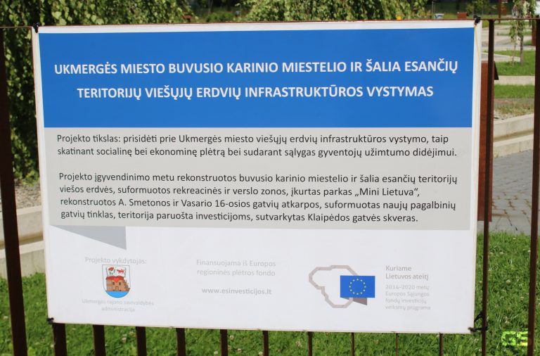 stendas miniatiuru parke