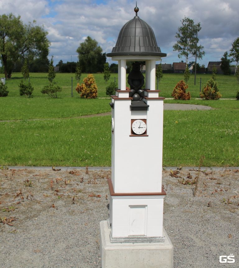 Telšių miesto laikrodis