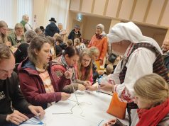 „Edukacijų piknikas“ subūrė norinčiuosius išbandyti senuosius amatus