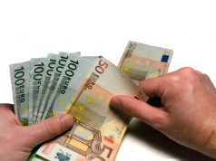 Žmonės Lietuvoje yra turtingi… pinigai