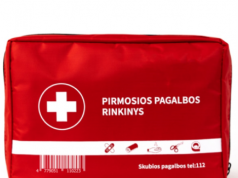 Vaistininkai primena: vairuotojams liko vos keli mėnesiai apsirūpinti pirmosios pagalbos vaistinėlėmis
