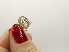 Kuo ypatingi auksiniai žiedai su cirkonio kristalais?