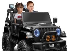 Dviviečiai elektromobiliai vaikams – privalumai ir skirtumai nuo vienviečio elektromobilio