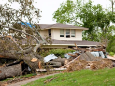 Žalą dėl škvalo patyrusiems Ukmergės rajono gyventojams bus išmokėta per 34 tūkst. eurų audra