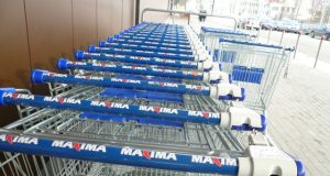 Dalis „Maxima“ parduotuvių grįžta prie rudens sezono darbo laiko