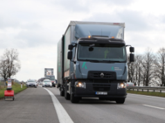 „Kelių priežiūra“ pradeda taikyti išskirtinę saugumo priemonę matomumui kelyje gerinti