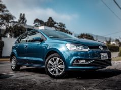 Girgždėjimas, barškėjimas ir kiti nemalonūs automobilio garsai. Kaip pradedantysis vairuotojas gali suprasti probleminius garsus?