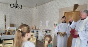 Klebonas pašventino atnaujintą Gerojo Ganytojo klasę