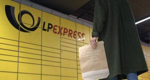 Pirmieji Lietuvoje: LP EXPRESS paštomatuose galima įsigyti daugkartines siuntų pakuotes