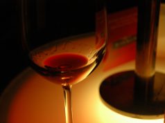 Renginių organizatoriai pritaria svarstymui keisti Alkoholio kontrolės įstatymą: dabar ribojama konkurencija ir žmonių galimybė rinktis