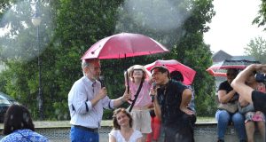 Priešpaskutinė pavasario diena buvo skirta Poezijos festivaliui piliakalnio papėdėje