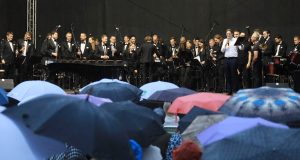 Pasaulinio lygio perkusijos virtuozų pasirodymai ir staigmenos žiūrovams