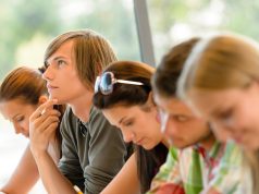 Svarbi informacija mokslus baigusiems: nepamirškite privalomojo sveikatos draudimo!