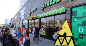 Ukmergėje atidarytas pirmasis Express Pizza ir Crisperia restoranas