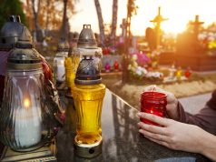 Žvakės degs ir ilgiau, ir gražiau: kaip išsirinkti jas parduotuvėje ir kodėl verta į kapines pasiimti druskos