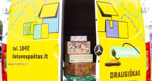 Dar vienos rekordinės LP EXPRESS Kalėdos: piko metu į paštomatus pristatyta per 2 mln. siuntų