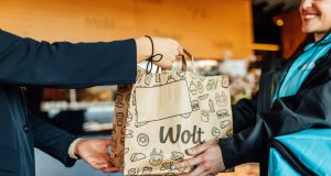 „Wolt“ plečia savo veiklą Lietuvoje – pristatymo paslaugomis galės naudotis ir ukmergiškiai