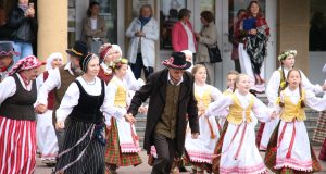 Tradicija tapęs renginys sukvietė visus šokti