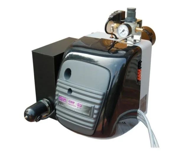 universalus-skysto-kuro-mazutinis-degiklis-768x621