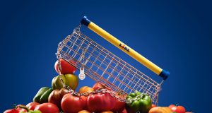 „Lidl“ pristato išskirtinį aksesuarą: prekių vežimėlis tapo rankine