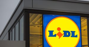 Aktualu pirkėjams: „Lidl“ informuoja, kaip dirbs per Velykas