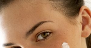 Veido kremai – kaip išsirinkti tinkamą kasdienei odos priežiūrai?