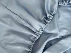 Paklodė su guma – patogus sprendimas kokybiškam miegui