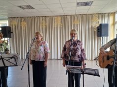 Poezijos ir muzikos vakare susiliejo kūryba, tautodailė ir gyvos tradicijos